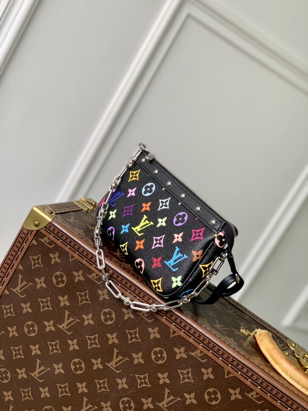 LV x TM Pochette Accessoires M13663 22x13x4cm